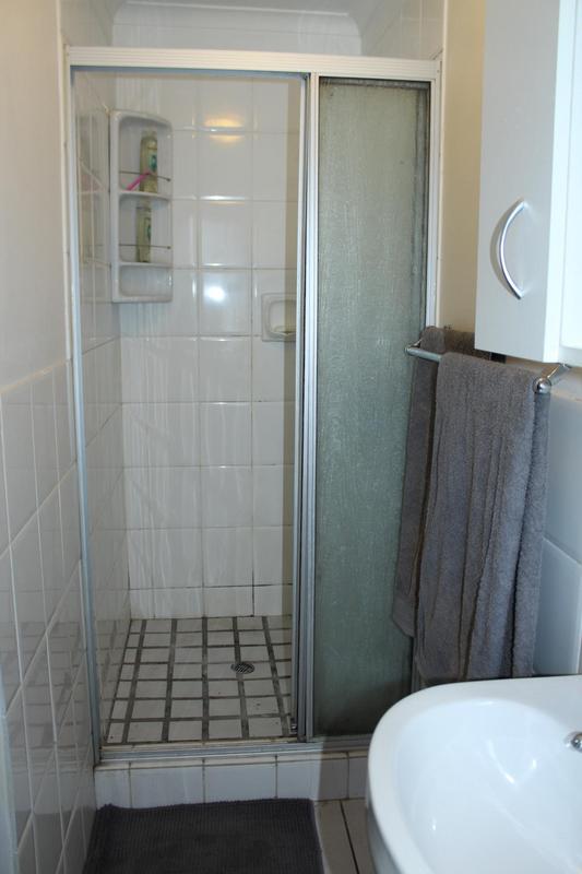 To Let 1 Bedroom Property for Rent in Oostersee Western Cape